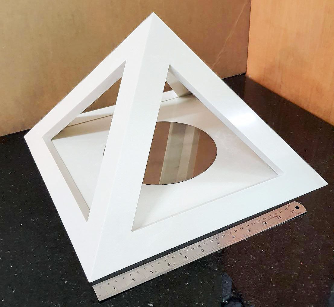 Pyramid Giza-Scale แบบโปร่ง