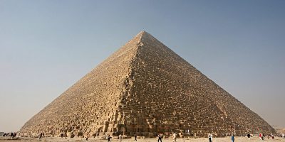 1200px-Kheops-Pyramid